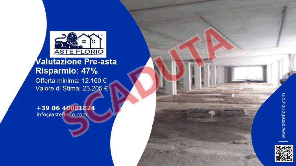 locale commerciale in vendita a Macerata