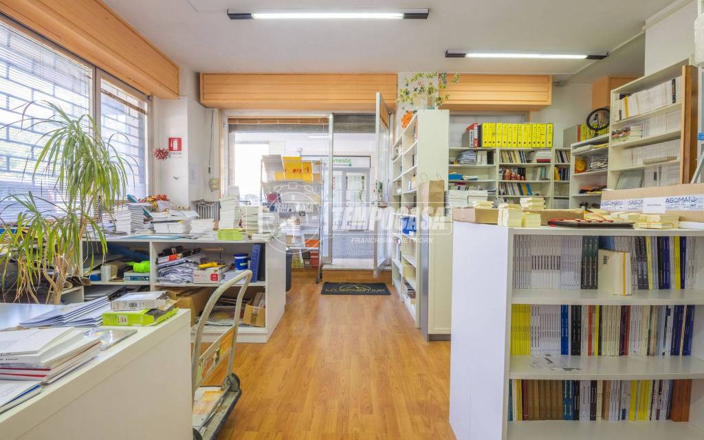 negozio in vendita a Macerata