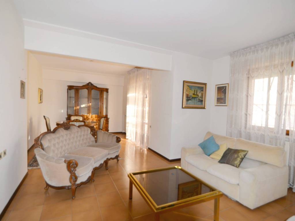 appartamento in vendita a Macerata