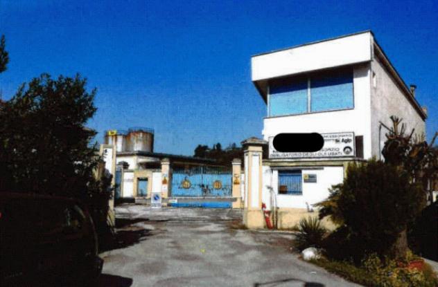 pentavano in vendita a Macerata in zona Sforzacosta