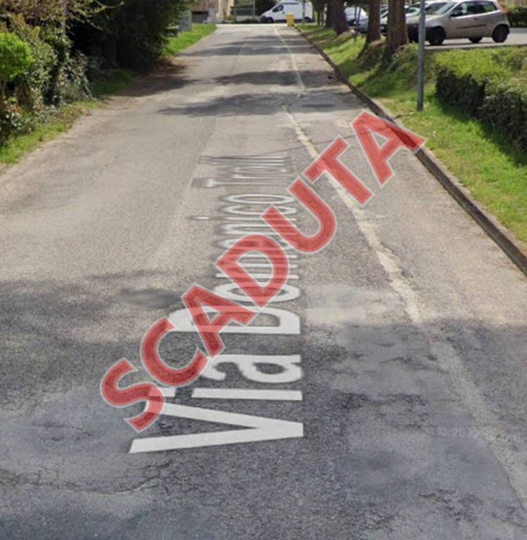 casa indipendente in vendita a Macerata in zona Villa Potenza