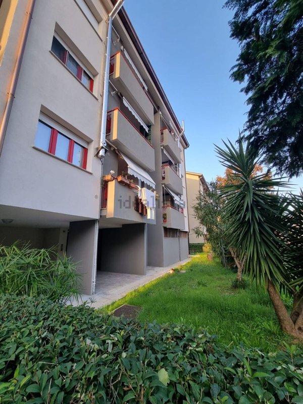 appartamento in vendita a Macerata in zona Sforzacosta