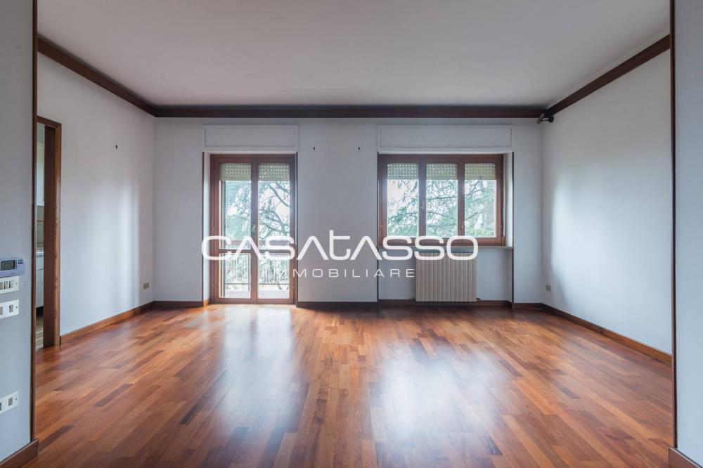 casa indipendente in vendita a Macerata