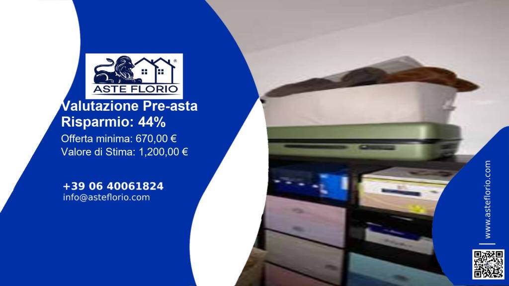 locale commerciale in vendita a Macerata