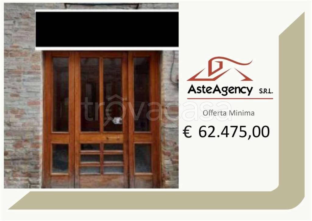 negozio in vendita a Macerata