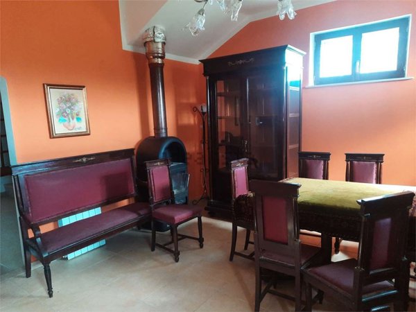 casa indipendente in vendita a Macerata in zona Villa Potenza