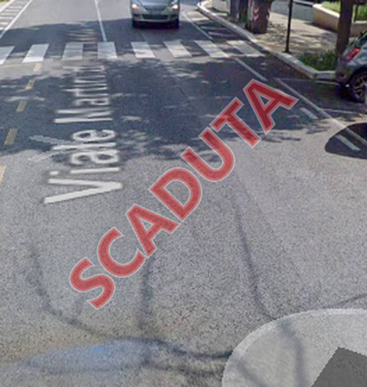 locale commerciale in vendita a Macerata