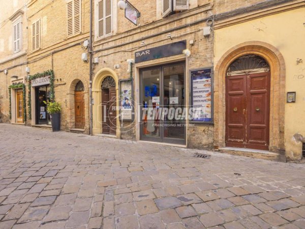 negozio in vendita a Macerata