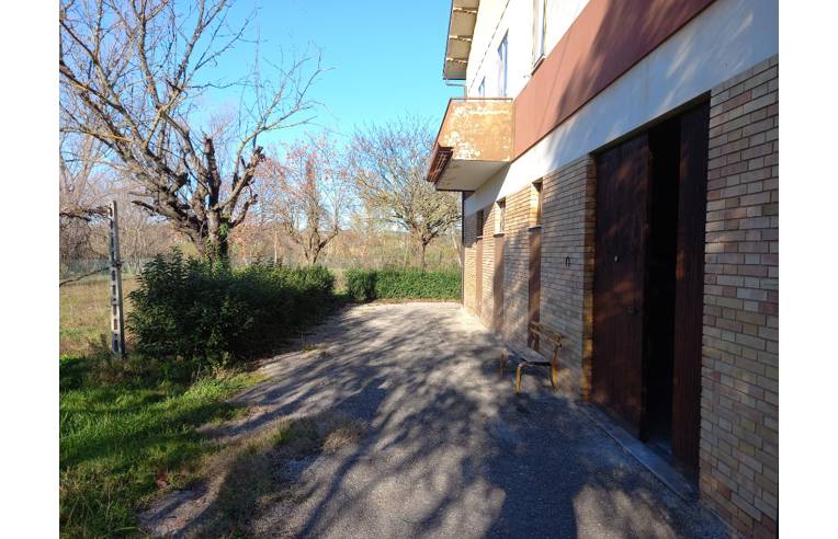 casa indipendente in vendita a Macerata in zona Villa Potenza