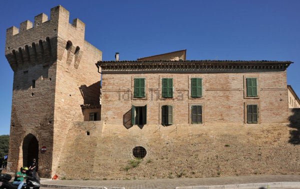 casa indipendente in vendita a Macerata