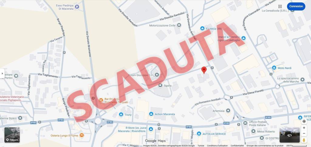 locale commerciale in vendita a Macerata in zona Piediripa