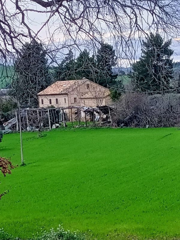 casa indipendente in vendita a Macerata