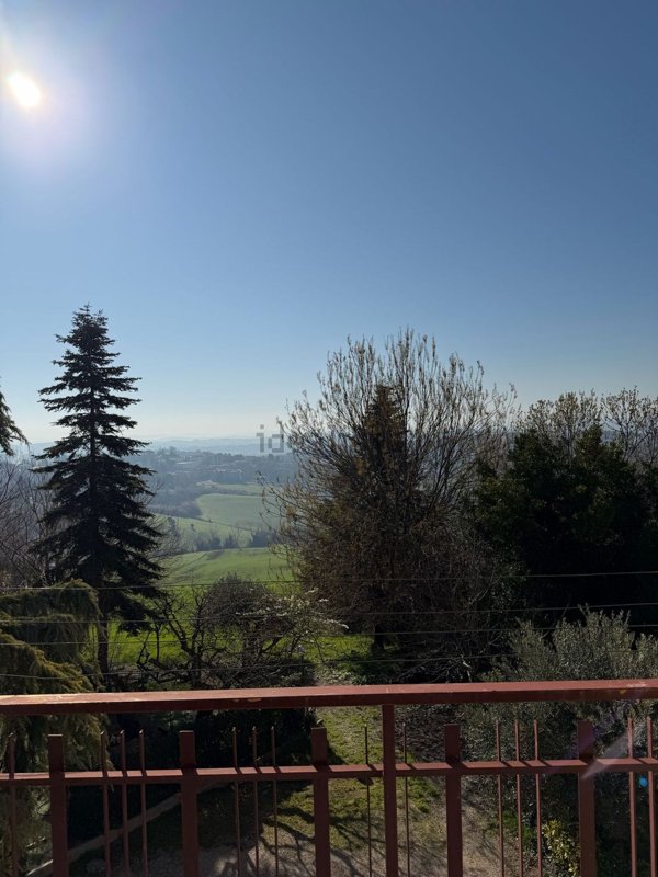 casa indipendente in vendita a Macerata