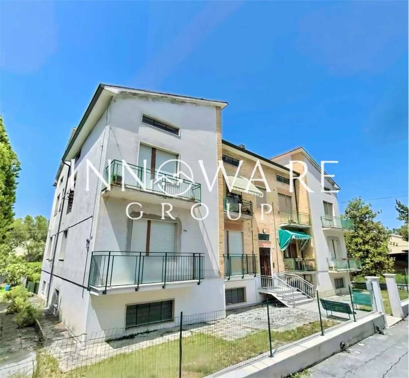 appartamento in vendita a Macerata in zona Sforzacosta
