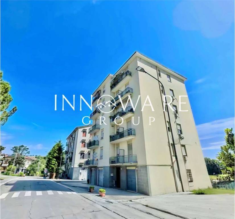 appartamento in vendita a Macerata in zona Piediripa