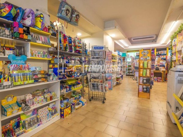 negozio in vendita a Macerata
