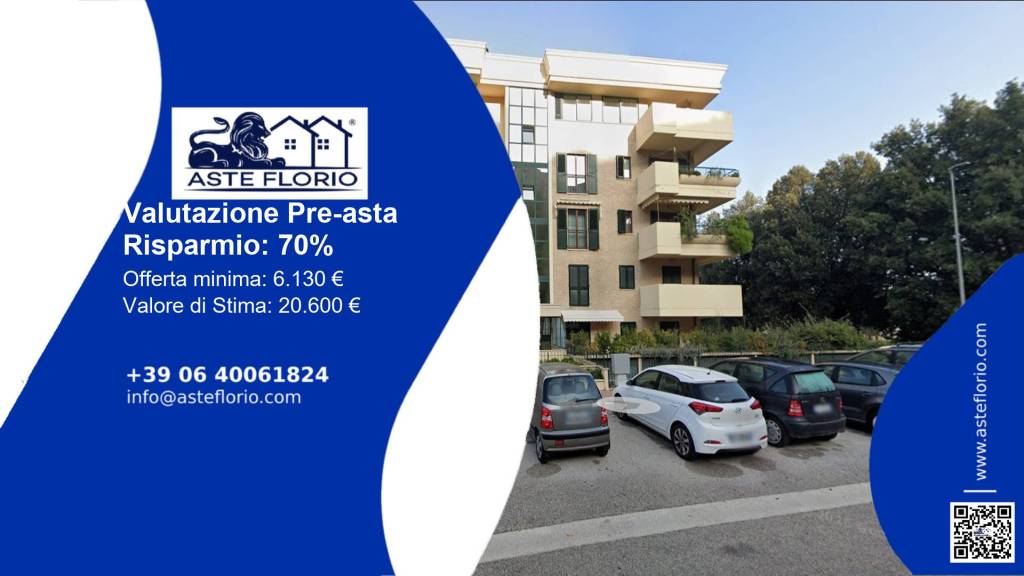 locale commerciale in vendita a Macerata