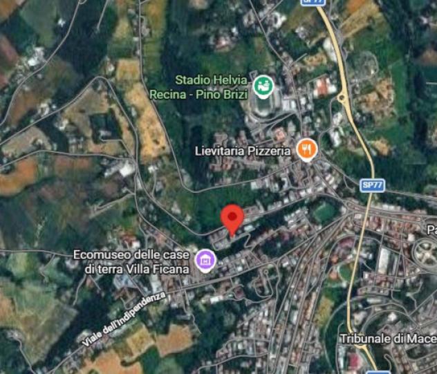 locale commerciale in vendita a Macerata