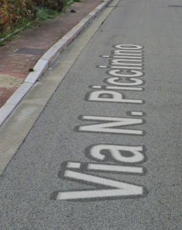 locale commerciale in vendita a Macerata