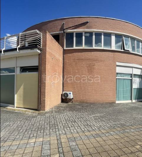 casa indipendente in vendita a Macerata in zona Villa Potenza