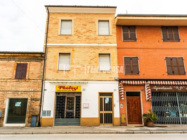 casa indipendente in vendita a Macerata in zona Villa Potenza