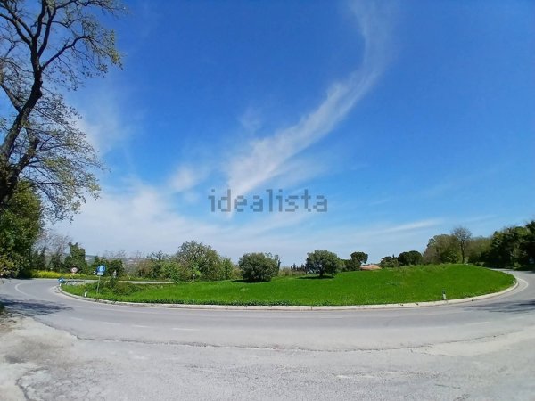 terreno agricolo in vendita a Macerata