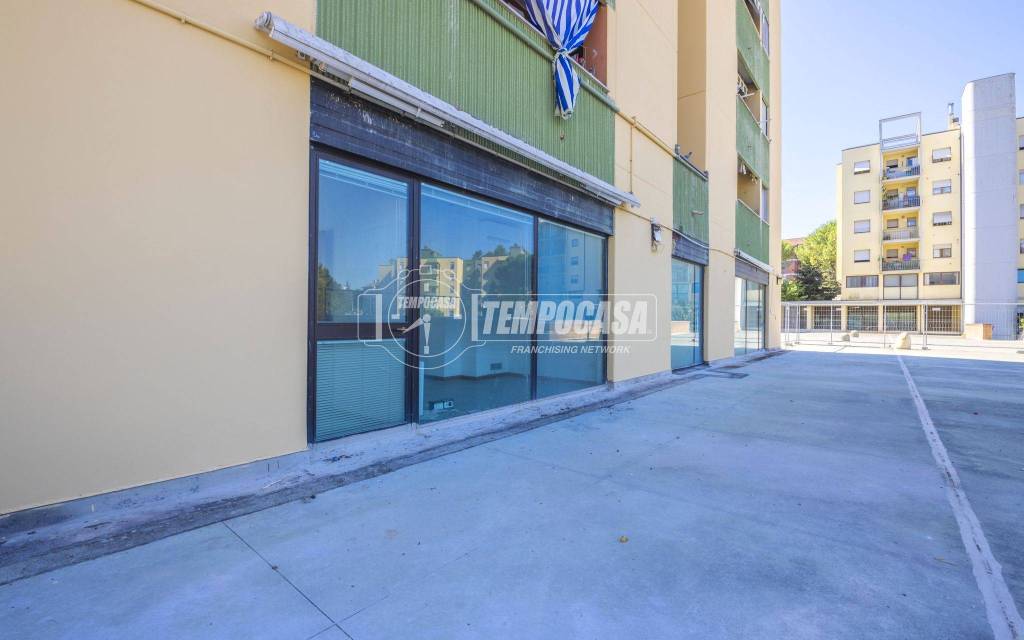 quadrivano in vendita a Macerata