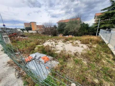terreno edificabile in vendita a Macerata