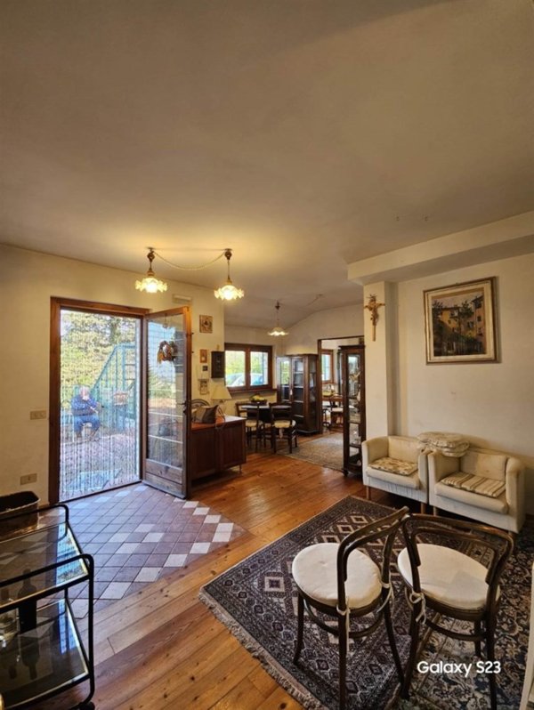 casa indipendente in vendita a Macerata