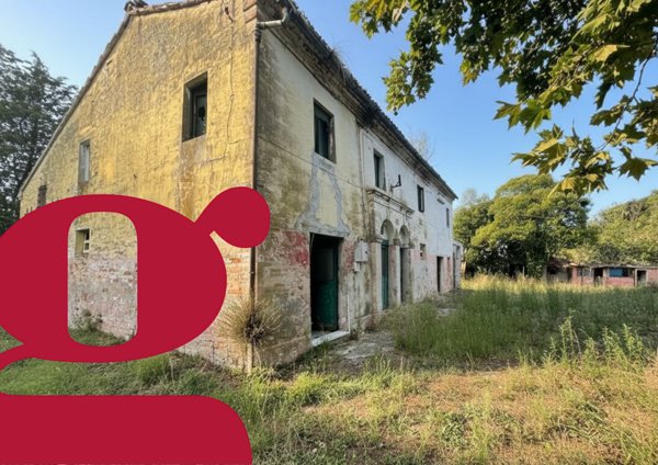 casa indipendente in vendita a Macerata in zona Villa Potenza