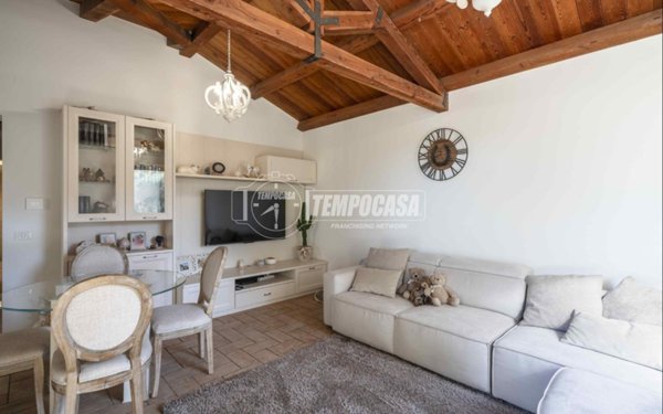 appartamento in vendita a Macerata in zona Madonna Del Monte