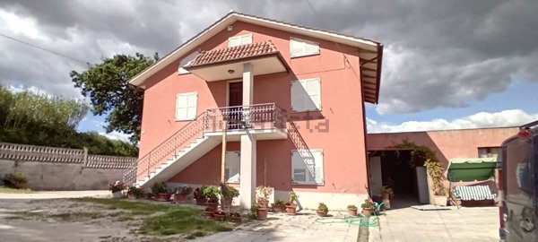 appartamento in vendita a Macerata in zona Santo Stefano