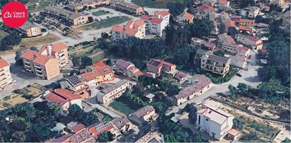 casa indipendente in vendita a Macerata in zona Villa Potenza