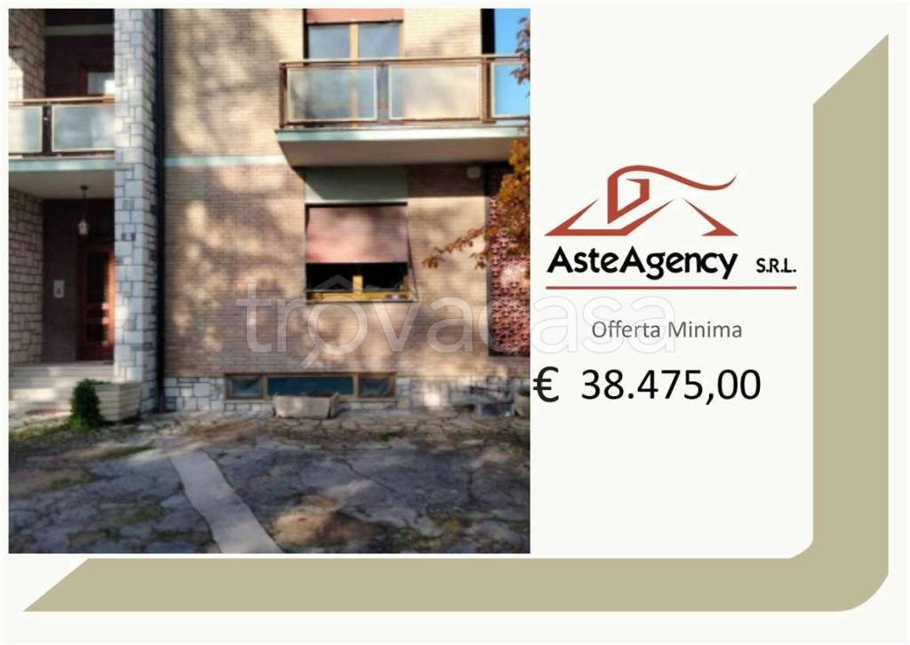 appartamento in vendita a Macerata in zona Piediripa