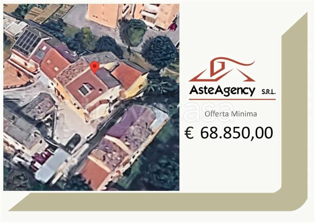 casa indipendente in vendita a Macerata in zona Villa Potenza