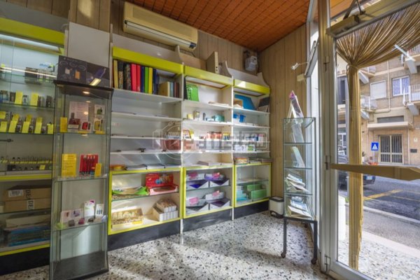 locale di sgombero in vendita a Macerata