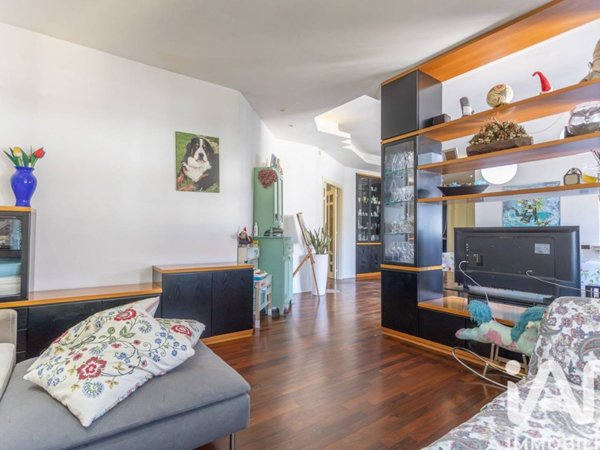 casa indipendente in vendita a Macerata in zona Piediripa