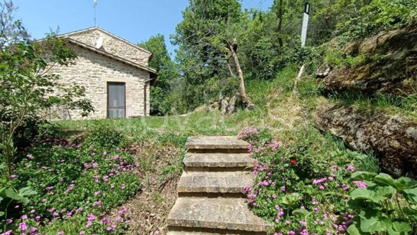 casa indipendente in vendita a Matelica