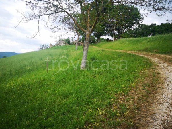 casa indipendente in vendita a Matelica