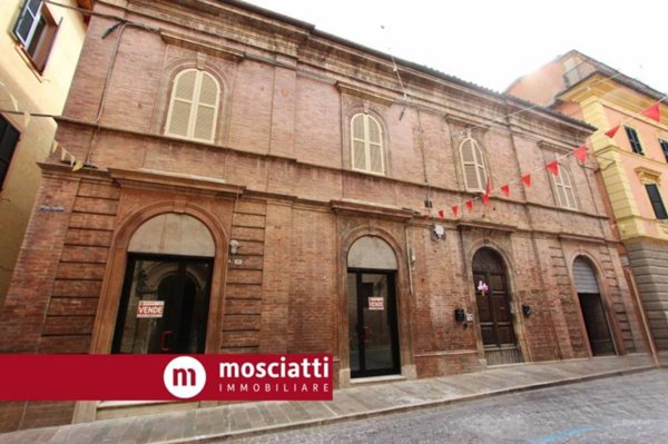 negozio in vendita a Matelica