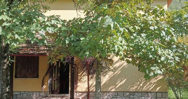 casa indipendente in vendita a Matelica in zona Poggeto