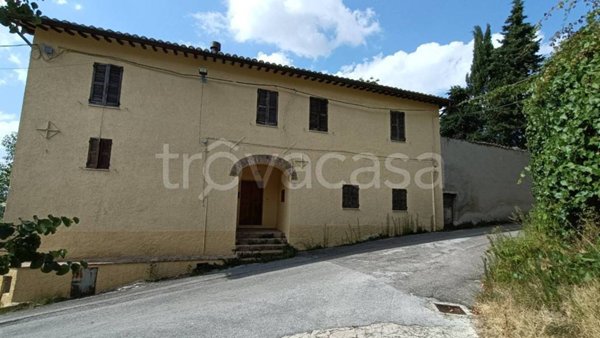 casa indipendente in vendita a Matelica