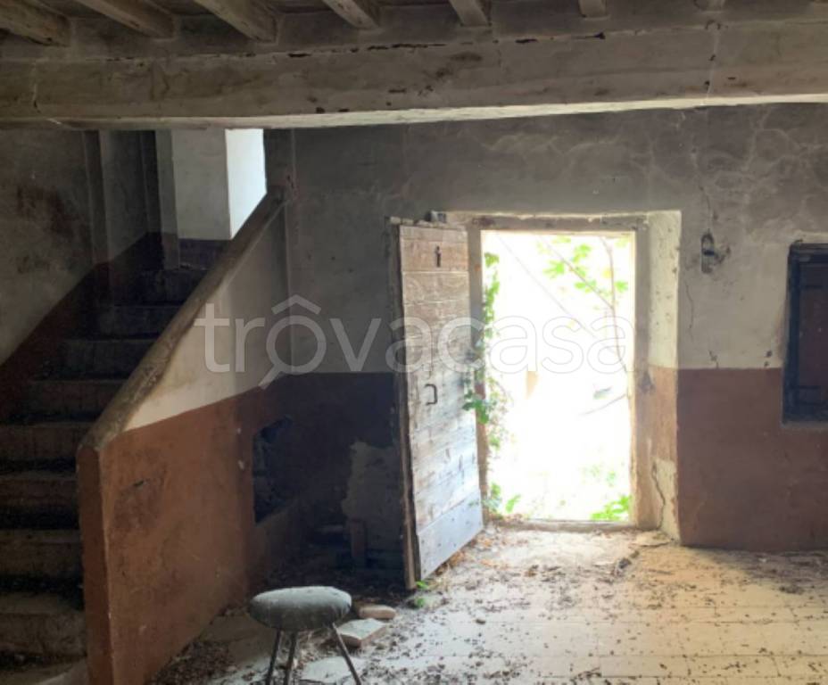casa indipendente in vendita a Matelica in zona Piane