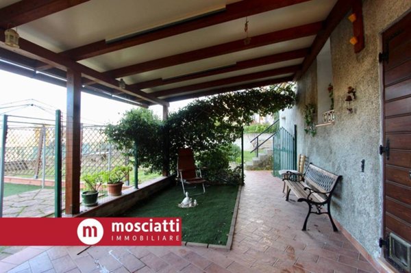 casa indipendente in vendita a Matelica