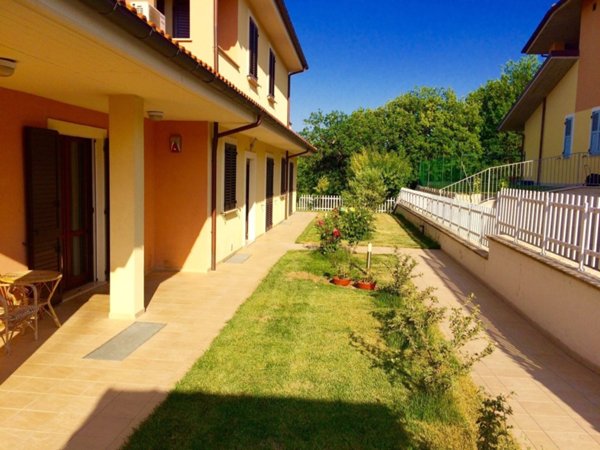 casa indipendente in vendita a Matelica