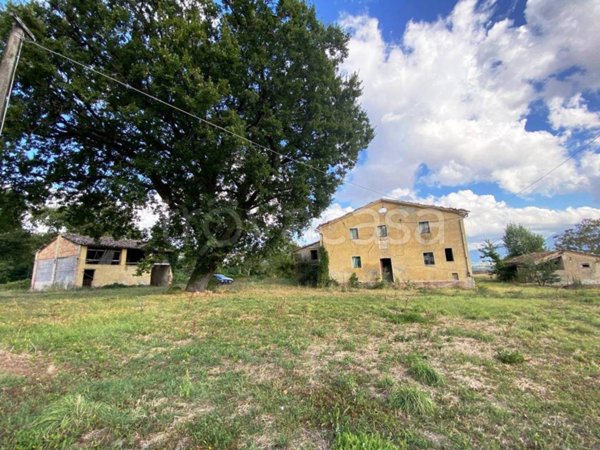 casa indipendente in vendita a Matelica in zona Mistriano