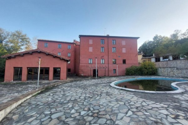 negozio in vendita a Matelica