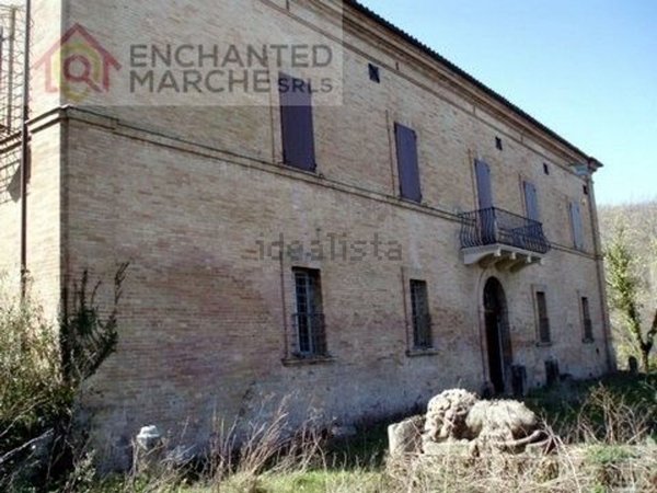 casa indipendente in vendita a Matelica in zona Terricoli