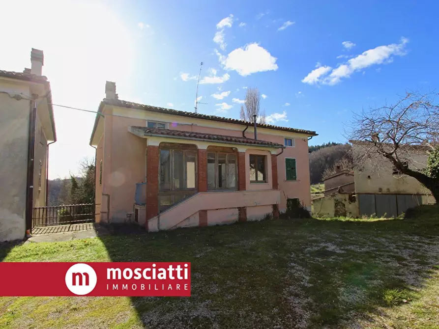casa indipendente in vendita a Matelica in zona Braccano