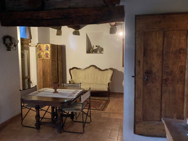 casa indipendente in vendita a Matelica